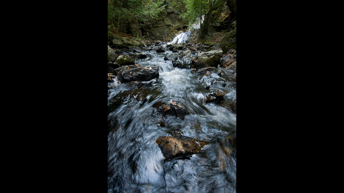 Lot 112_Bears Den Falls © Robert Floyd; 17” X 12”; $300