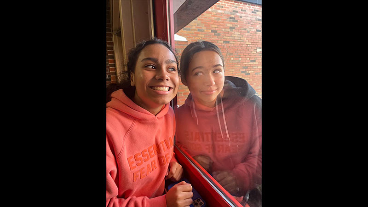 Portrait 1 © Caitlin Arooth