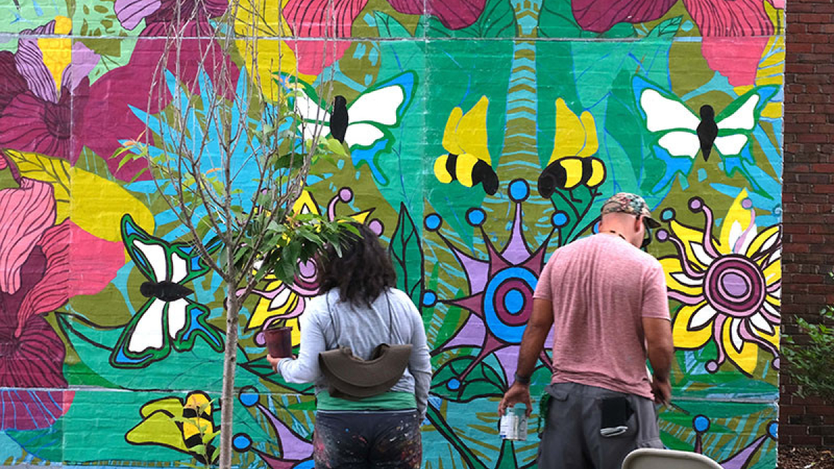 Fresh Paint Springfield_Couple Paint© 2021 Patricia Crutchfield