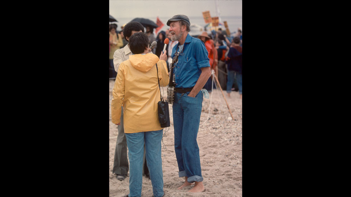 Pete Seeger, Shoreham Anti-Nuclear Rally © Robert Floyd