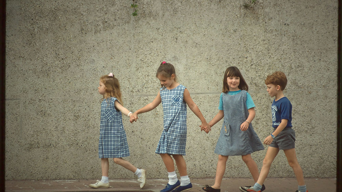 Friends, Australia © Robert Floyd