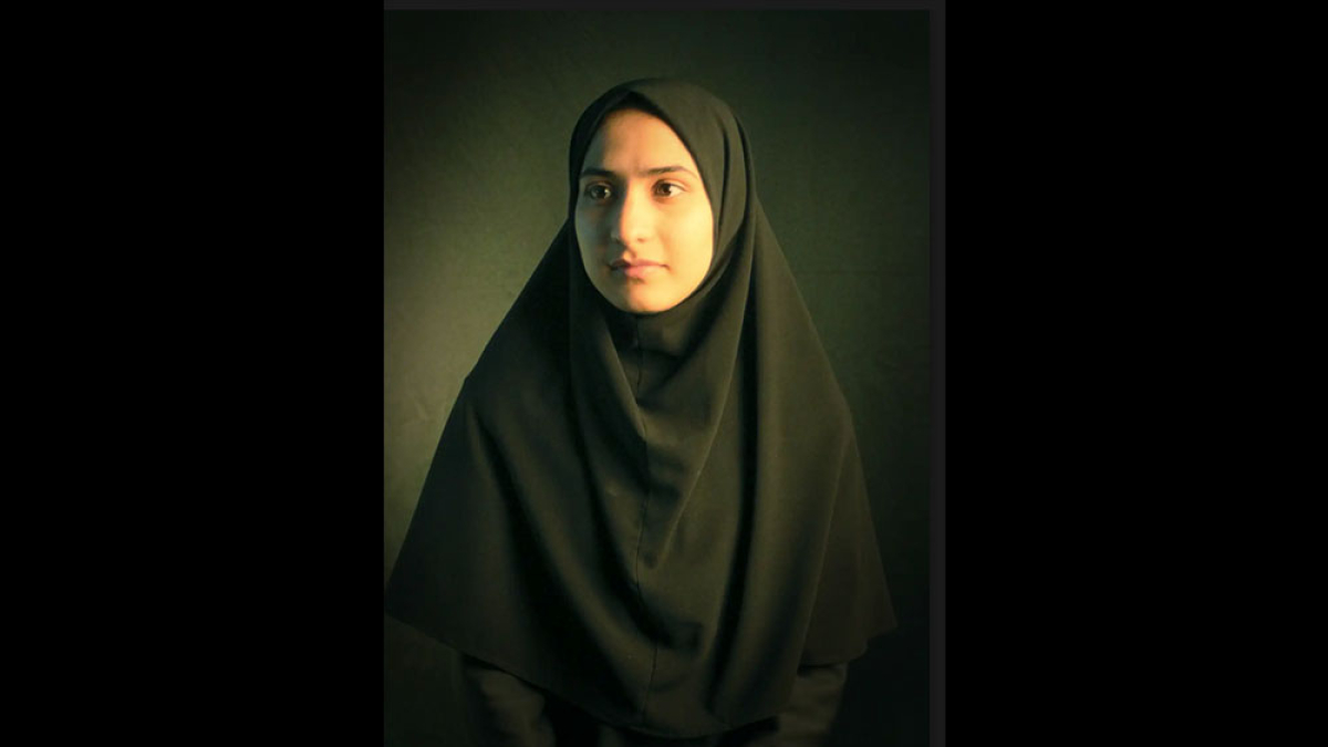 Portrait #3 © Hosna Ahmadi