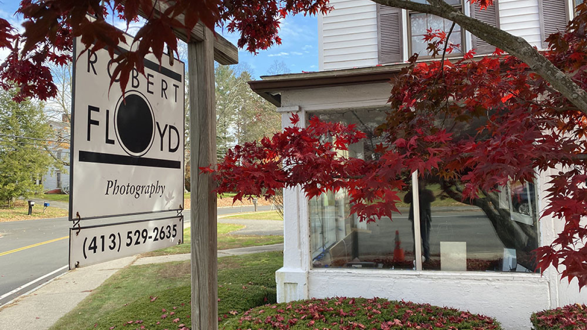 Floyd Gallery in Autumn © 2022 Robert Floyd