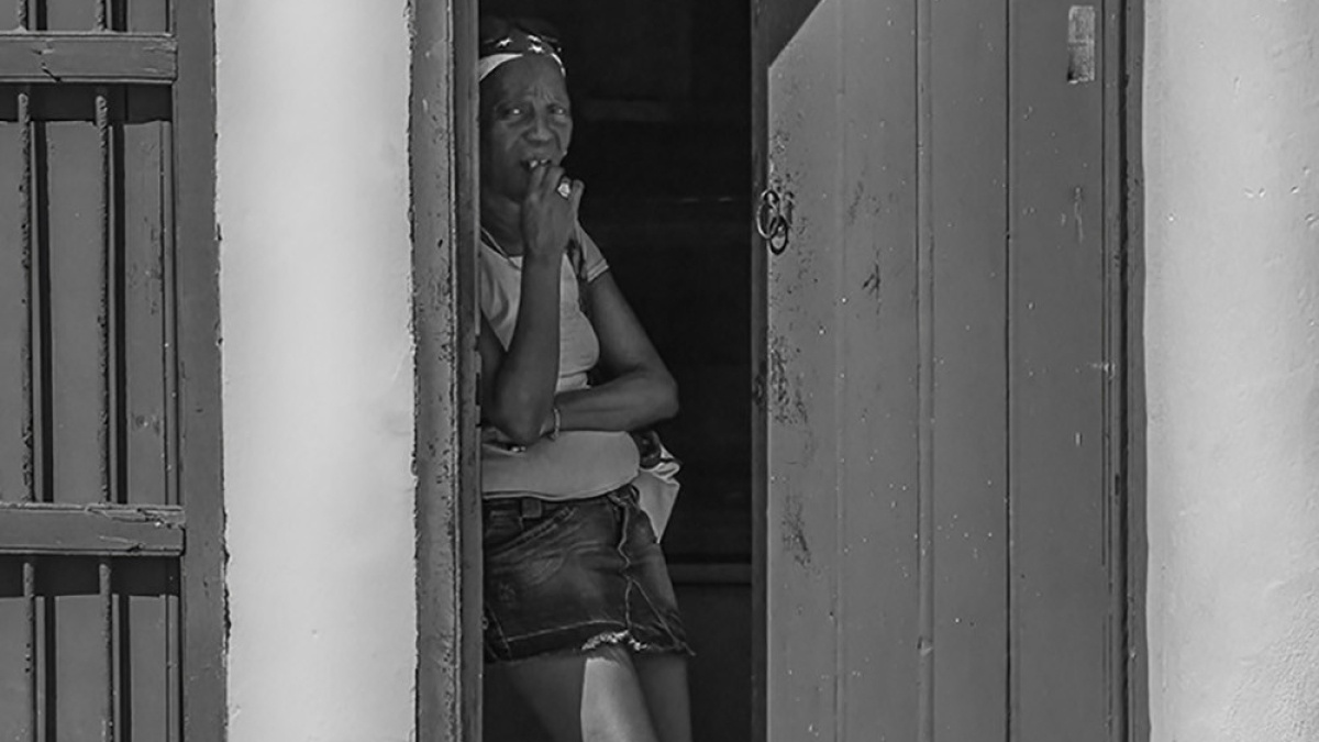 2nd Place_Boredom, Havana, Cuba © 2021 Barbara Krawczyk