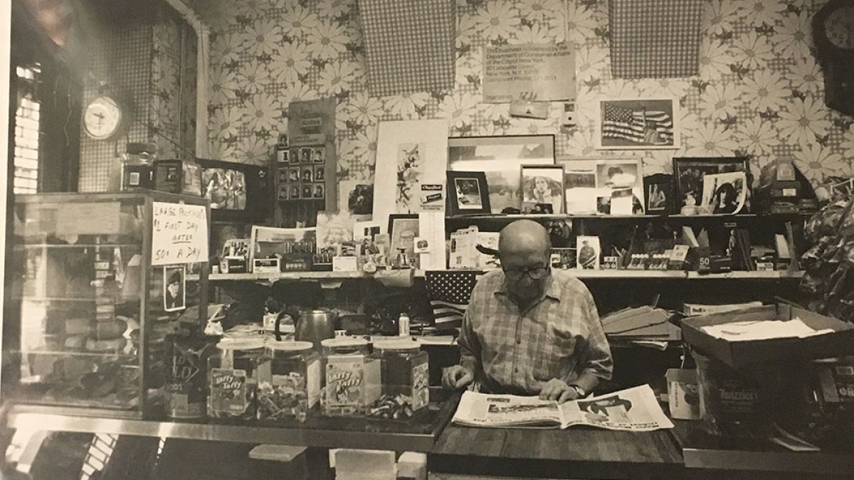 Lenny_MacDougal Street_NYC ©Melissa Incampo_2010