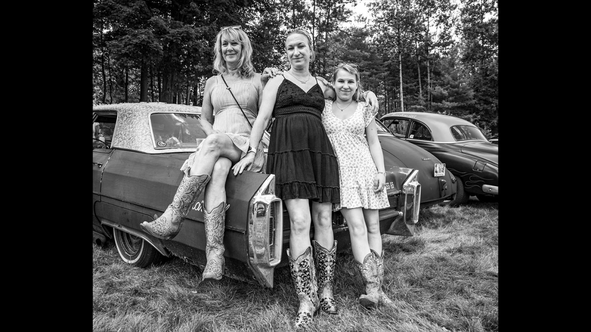 Queens of the Road © Cindy Bronson