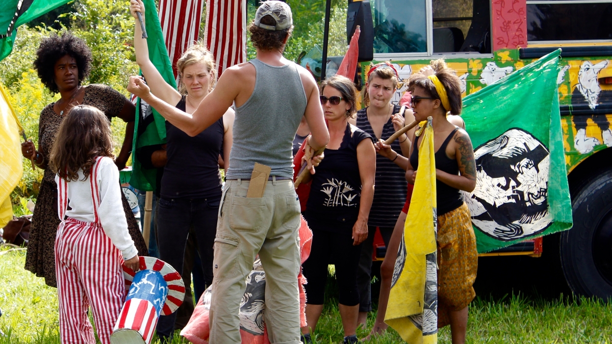Music performance at AIO '17.