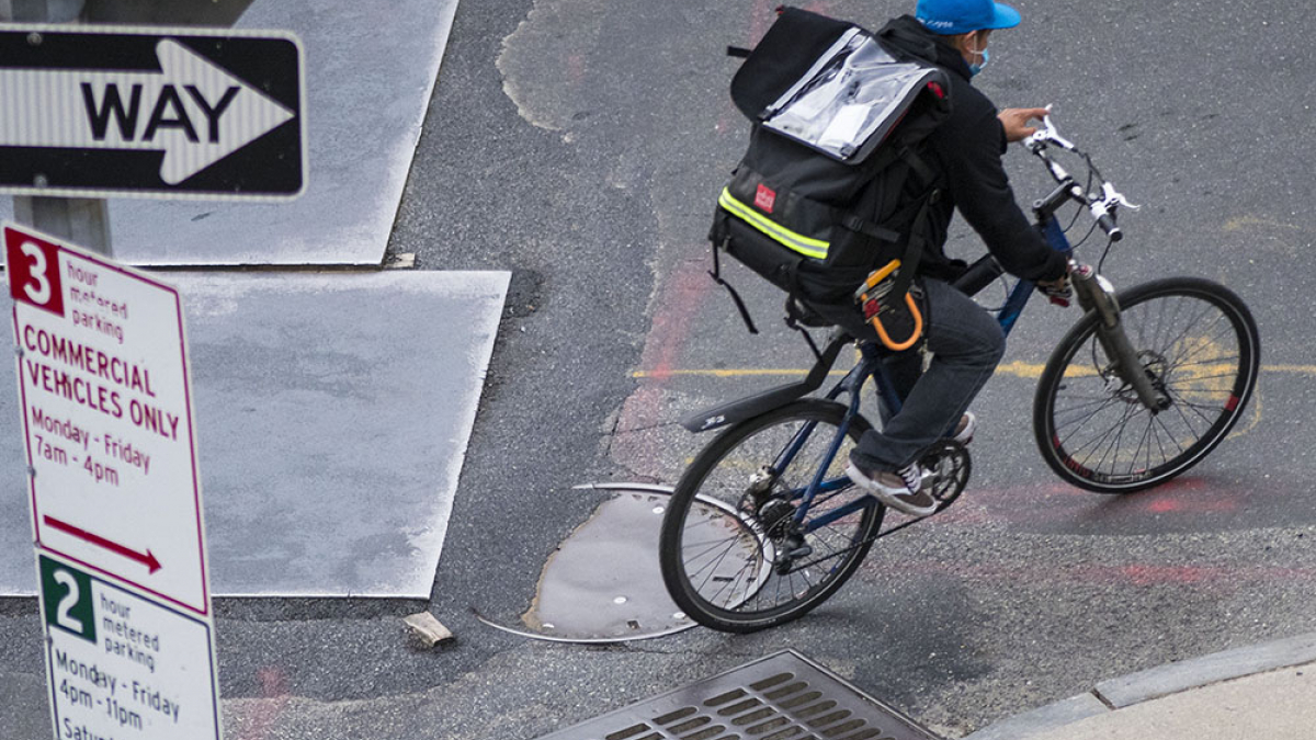Bicyclist, High Line © 2020 Robert Floyd